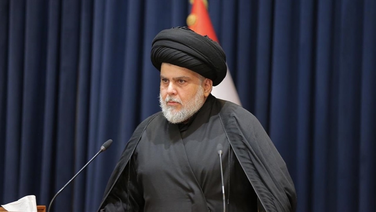 Muqteda es-Sadr: Milislerin dağıtılması, silahların devlete teslim edilmesi gerekiyor