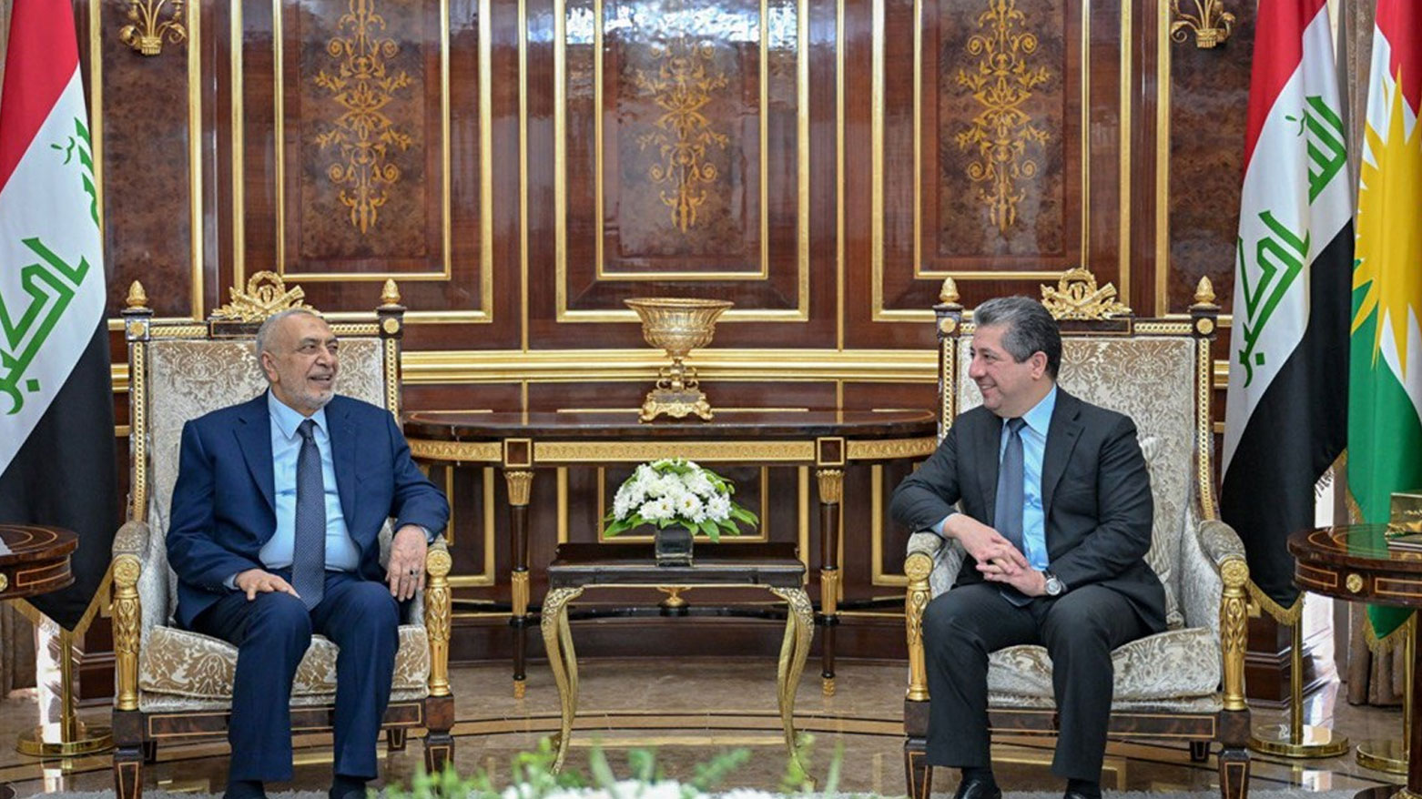 BaşbakanBarzani ve Mahmud Meşhedani, Kürdistan Bölgesi'nin mali haklarını görüştü