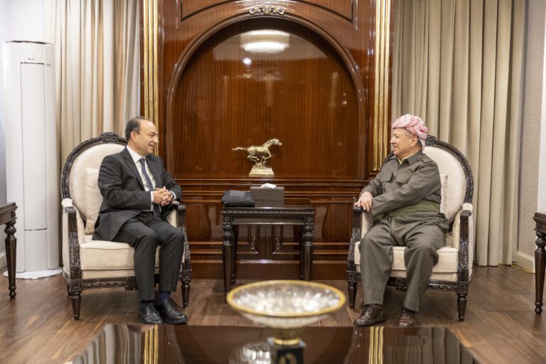 Başkan Barzani, Osman Baydemir ile barış sürecini görüştü