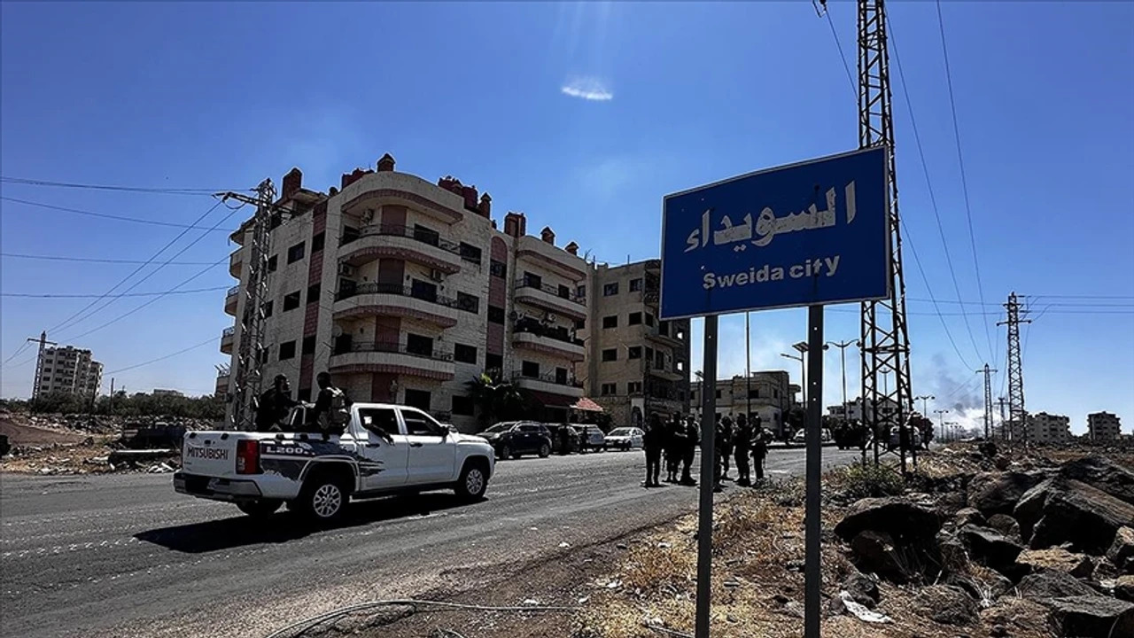 Süveyda'da yerel gruplarla hükümet güçleri arasında çatışma: 2 ölü, 7 yaralı