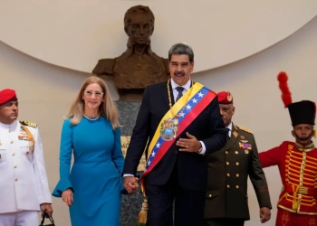 Trump: Venezuela lideri Maduro ile eşi yakalanarak ülke dışına çıkarıldı