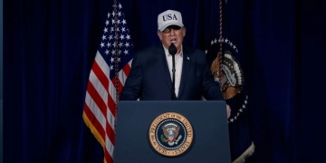 Trump resmen duyurdu: İran'a yönelik geniş çaplı askeri operasyon başladı