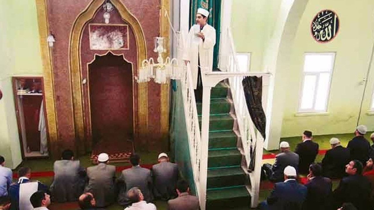 Türkiye'de Kürtçe'nin durumu: Ağrı'da "Kürtçe hutbe" yasağı