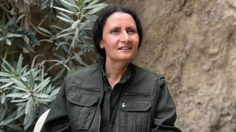 Bese Hozat Türk medyasına konuştu: “Önder Apo tek bir kurşun sıkmamıştır, ‘eli silah tutmayan’ olarak kabul edilmesi gerekiyor”